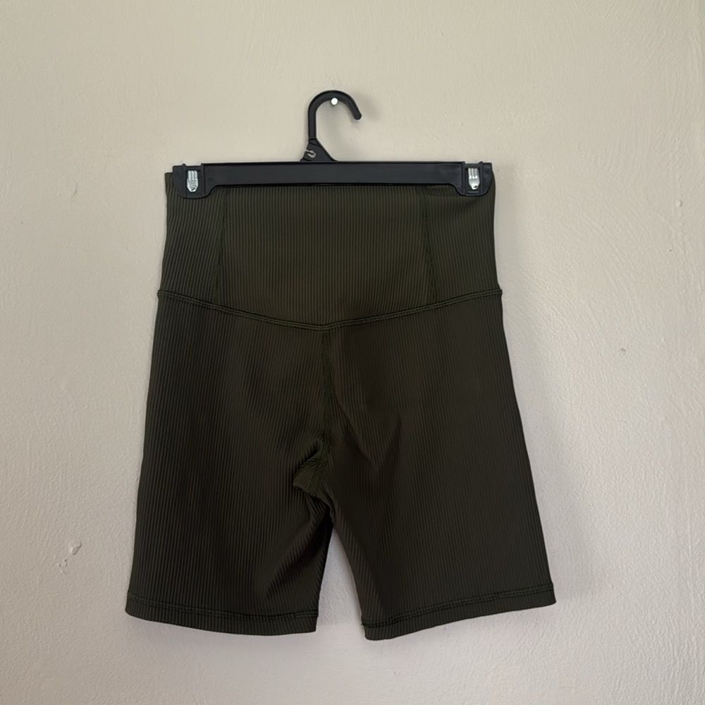 Athleta Elation Rib 7 “ Dark Green High-Waisted Bike Shorts small - Picture 4 of 6